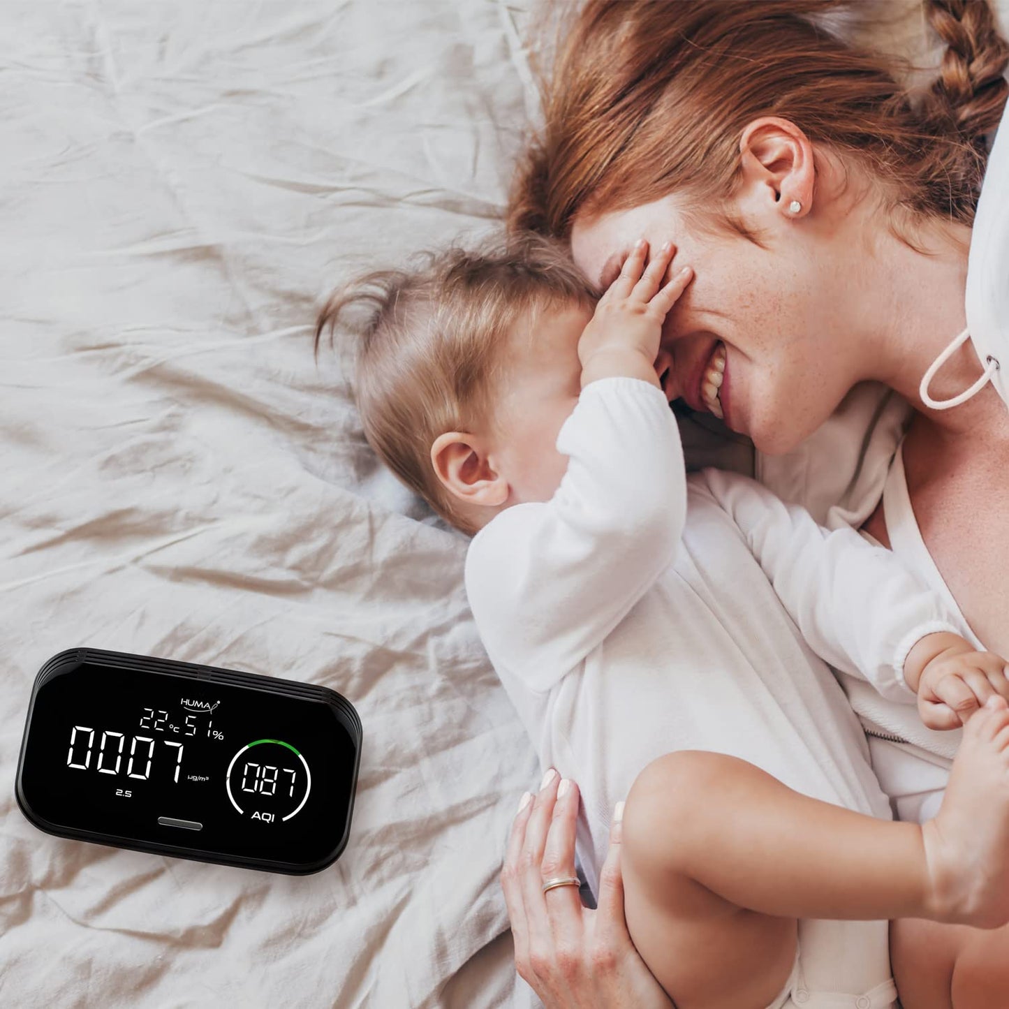 Smart Indoor Air Quality Monitor – CO2, VOC, PM1.0/PM2.5/PM10, Temperature & Humidity Sensor with Mobile App Control and Real-Time Tracking